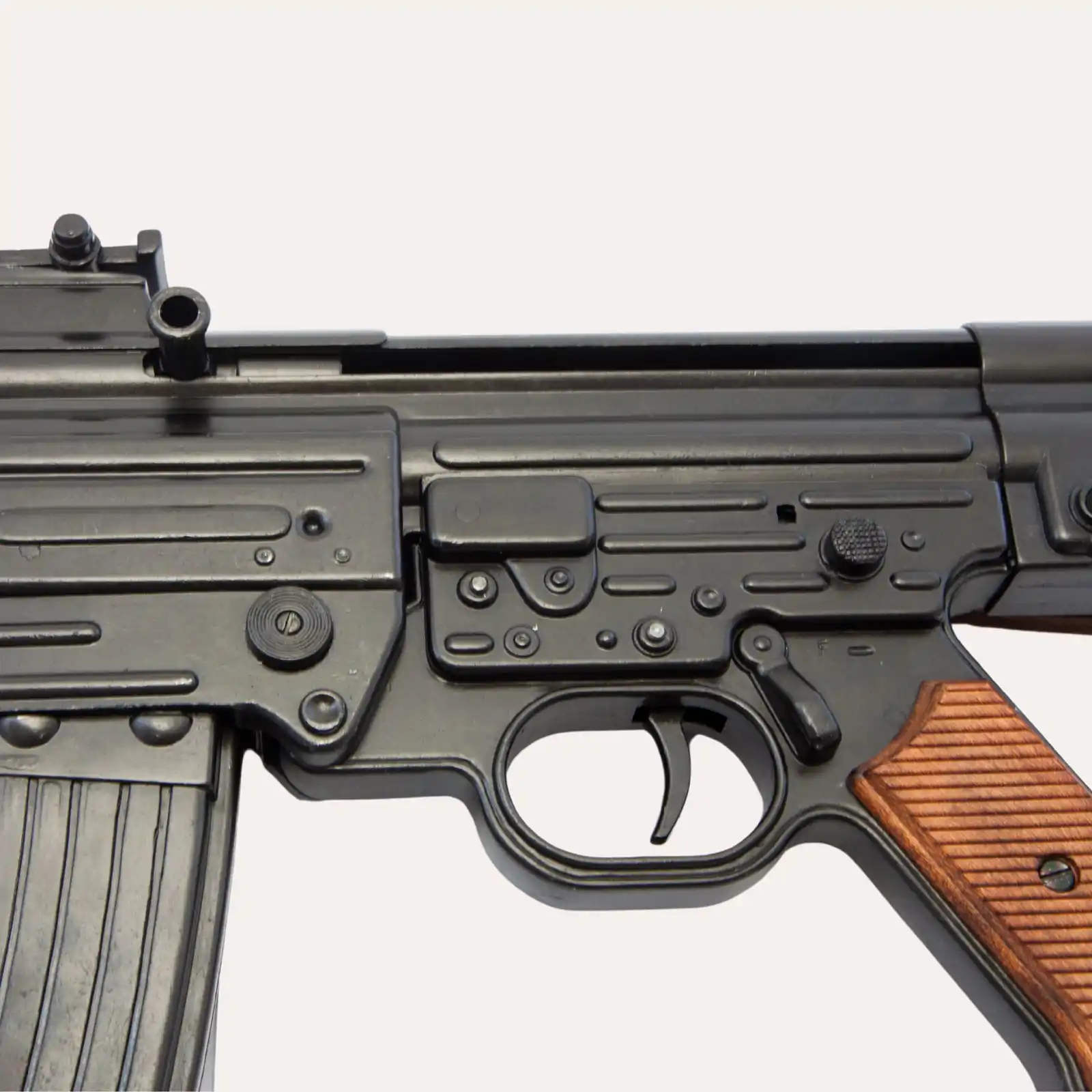 Sturmgewehr 44 – Fusil d’assaut – Réplique bois et métal