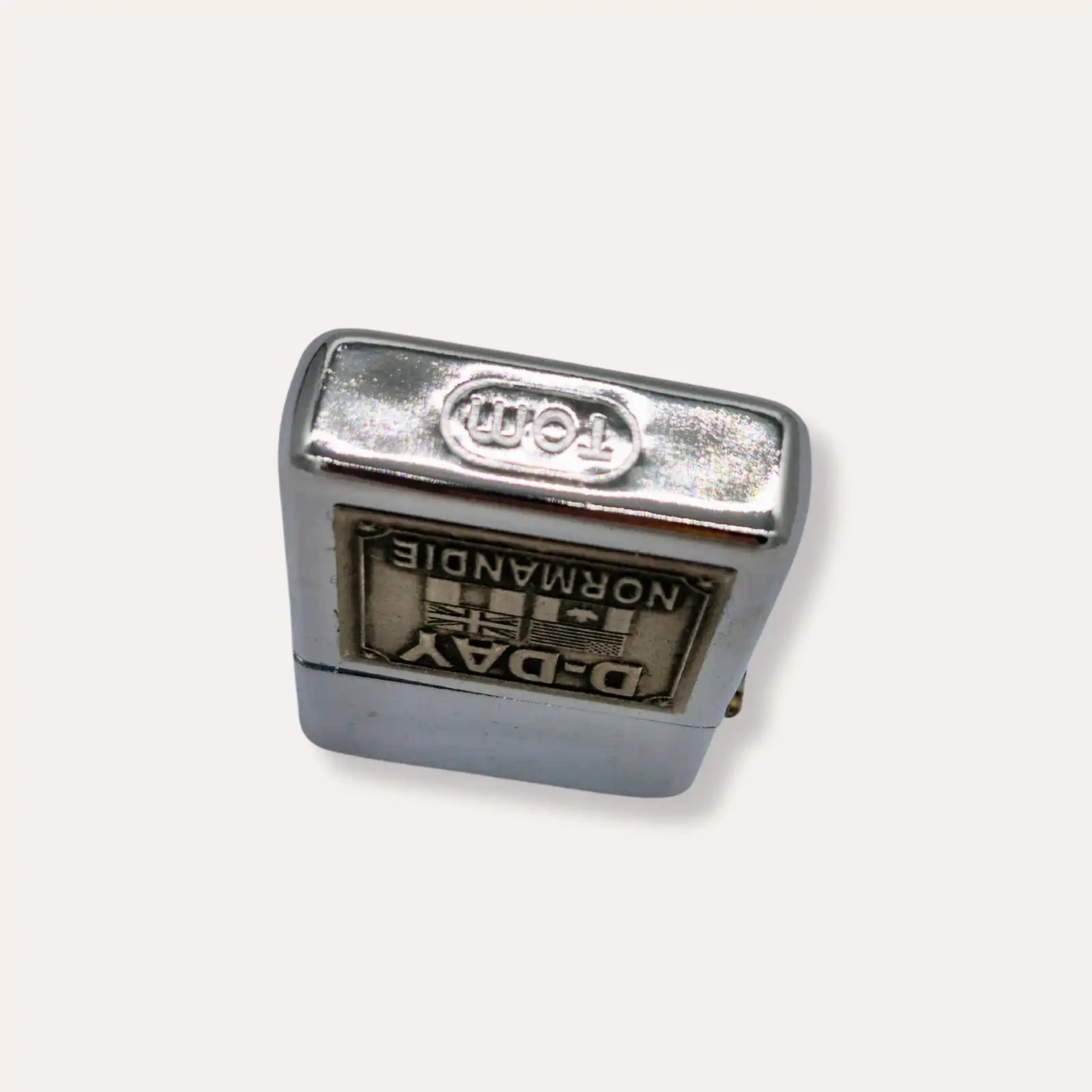Briquet essence type zippo Tom
